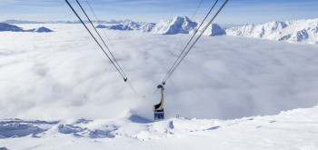Über den Wolken Skifahren am Schnalstaler Gletscher.