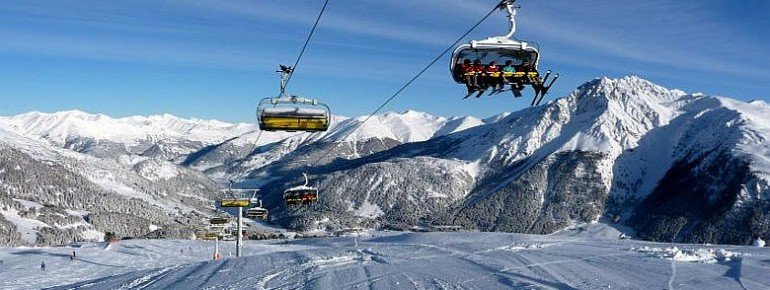 Die Pisten an der Jochbahn gelten als schneesicher