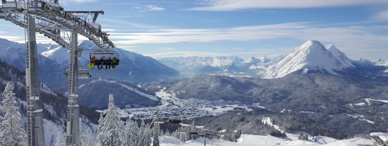 Von den Pisten hat man einen tollen Blick auf Seefeld.