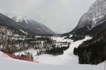 Sowohl von Sella Nevea als auch von Bovec bringt jeweils eine Gondelbahn die Wintersportler ins Skigebiet.