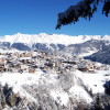 Der tiefverschneite Skiort Serfaus.