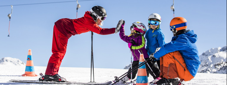 Skispaß für die ganze Familie ist im Tiroler Stubaital garantiert!