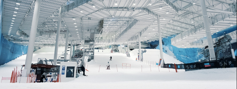 Die Piste ist in zwei Abfahrten und einen Snowpark unterteilt.