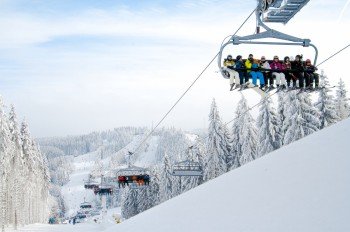 In Winterberg wurde 2012 der erste 8er-Sessellift Deutschlands gebaut