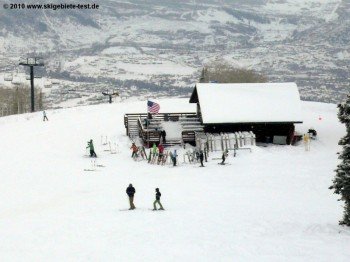 "Four Points Hut"-Berghütte!