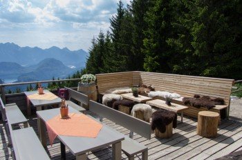 Die Panoramaterrasse der Rohrkopfhütte