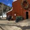 Blick auf den Oak Street Lift in Richtung Südwesten vor der Talstation Telluride.
