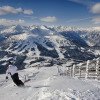 Blick auf die Piste und das herrliche Bergpanorama am Katschberg.