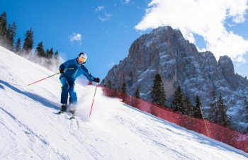 Mit dem Dolomiti Superski Pass stehen dir 1220 Pistenkilometer zur Verfügung.