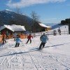 Das Skigebiet wartet mit insgesamt vier gut präparierten Pistenkilometern auf.