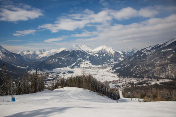 Blick von der Bergstation Wetterstein auf die Abfahrten