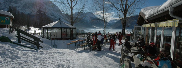 Sonnenterrasse Gasthaus Panorama - Talstation Wettersteinbahn