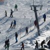 Die Piste Dorfwiese im Skigebiet Willingen eignet sich optimal für erste Skiversuche.