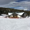 Die Sonnenterrasse am Snoasis gleich in der Nähe des Eskimo Express.