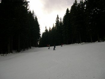 Die rote Piste Nr. 6 ist die anspruchsvollste Piste im Gebiet, aber auch für Anfänger kein Problem!