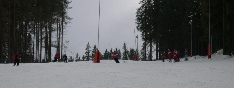 Blaue Piste Nr. 1. Nach anspruchsvollen Hängen sucht man in Zadov Churanov vergebens.