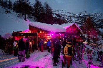 Nach Liftschluss im Hennu Stall