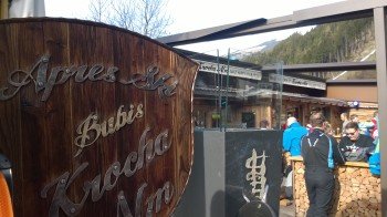 Après-Ski direkt an der Talstation der Rosenalmbahn: Die Krocha Alm