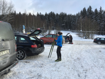 Am Start der Dreikönigsloipe gibt es ausreichend Parkmöglichkeiten