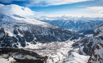 Blick vom Gemmipass hinunter auf Leukerbad
