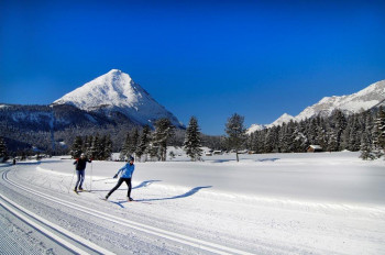 Cross-country skiing in Leutasch.