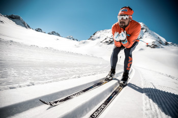 Ein Höhentraining kann man in der schneesicheren Loipe am Pitztaler Gletscher absolvieren.