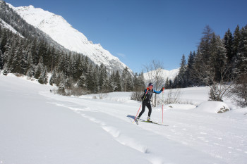 Die Talloipe ist insgesamt 21 Kilometer lang.