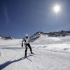 Die Hochjoch-Loipe verläuft über offenes Gelände am Gletscher und wird für beide Stile präpariert.