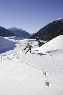 Mehr als 110 Loipenkilometer führen durch das Hochplateau.