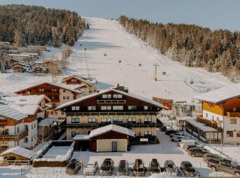 Hotel Die Bergquelle in Flachau - Ihr Skiurlaub direkt an der Piste - Ski-in / Ski-out - Snow Space Salzburg