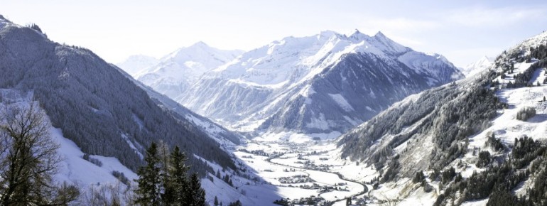 Blick ins verschneite Raurisertal