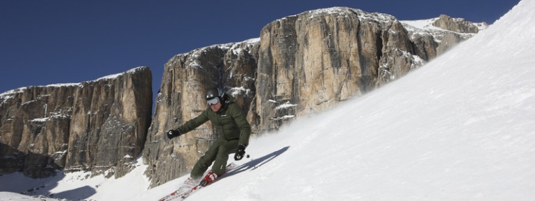 Skifahren vor einer einzigartigen Bergkulisse